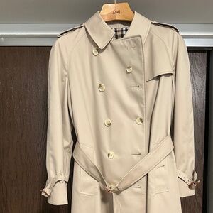 Vintage Authentic Burberry Trench Coat from Harrods in London